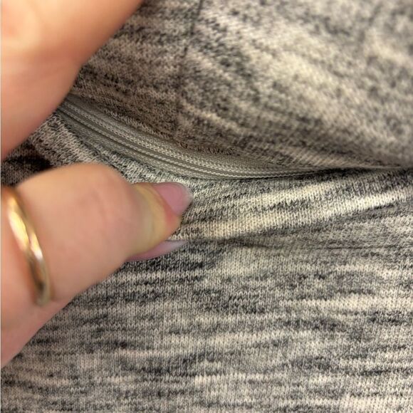 Maurices ladies Lg gray vest w/ fur lined hood - Picture 5 of 8